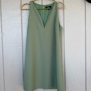 Lulu's flowy sage Green shift mod spring Dress size small